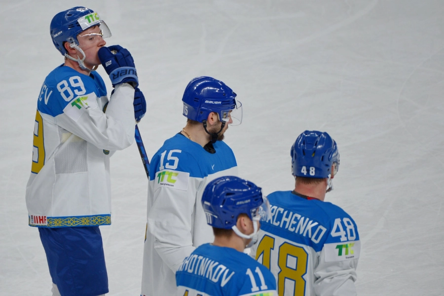 Сборная Казахстана лишилась игрока перед ЧМ по хоккею 