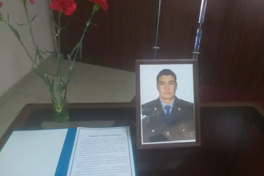 Погибший полицейский посмертно награжден орденом «Айбын» ІІІ степени 