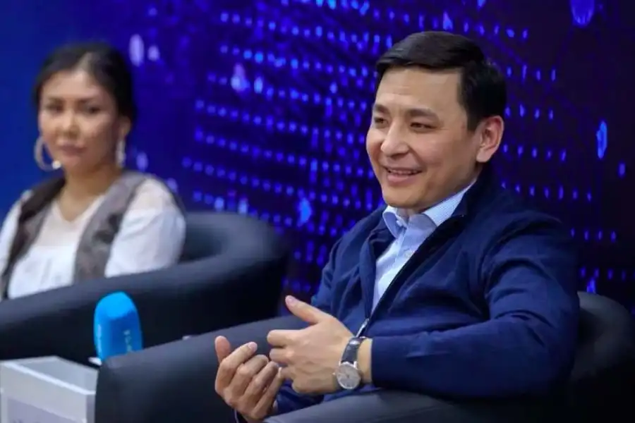 Акиму Нур-Султана Алтаю Кульгинову исполнилось 42 года 