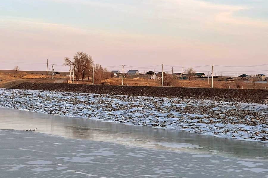 В Алматинской области прорвало плотину водохранилища - фото, видео 