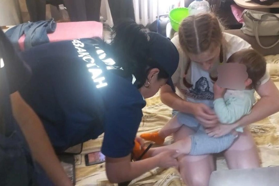 В Уральске малыша спасли из центрифуги стиральной машины 