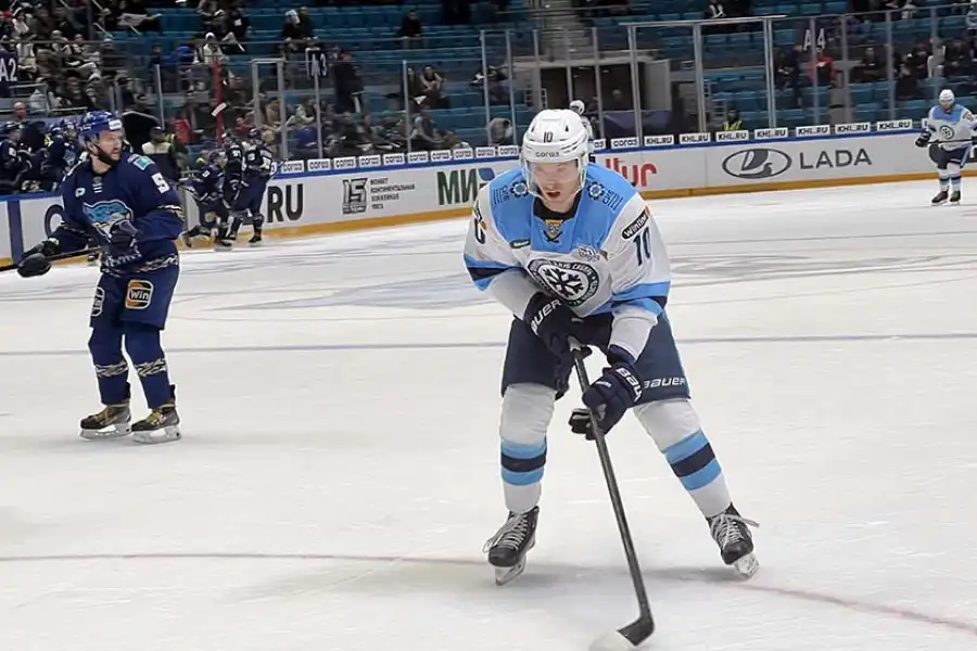 Сибирь сравняла счет в матче с Барысом 