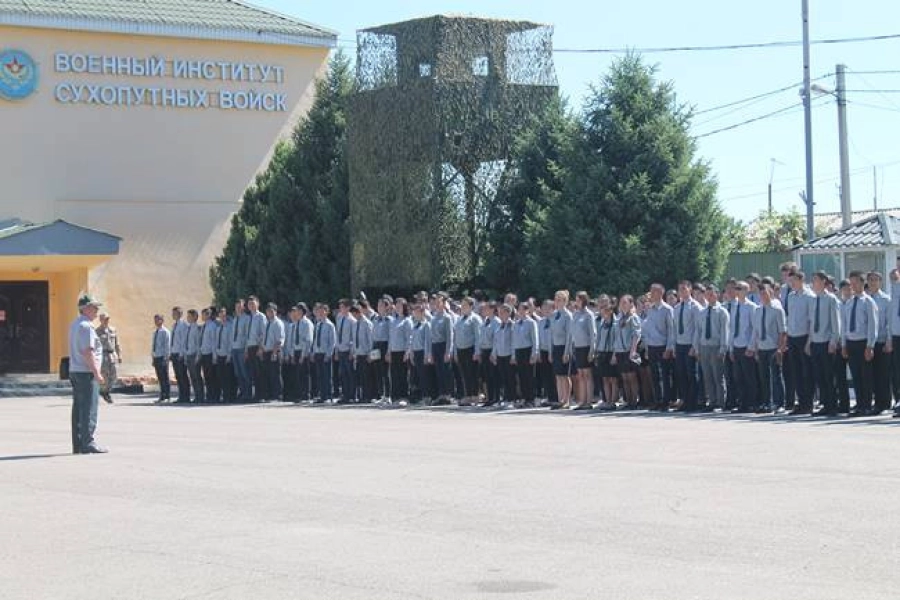 В Алматы 210 курсантов военного вуза ушли в «самоволку» 