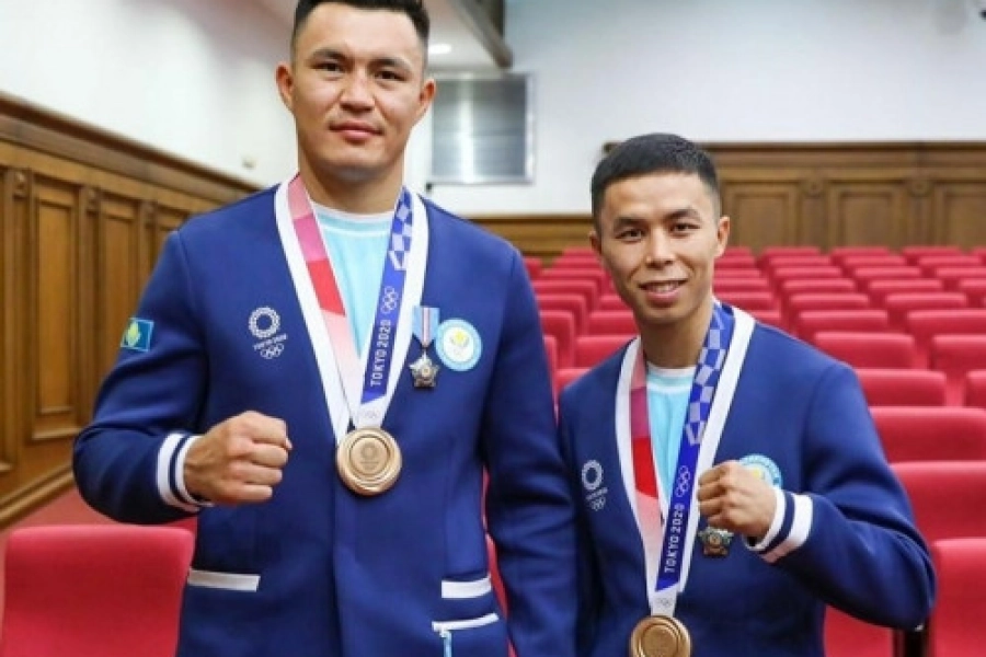 Боксёры Бибосынов и Конкабаев пожертвуют свои премиальные за медали Олимпиады-2020 
