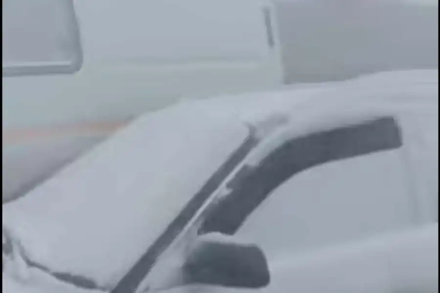 На трассе Нур-Султан-Темиртау в ДТП попали 15 автомобилей 