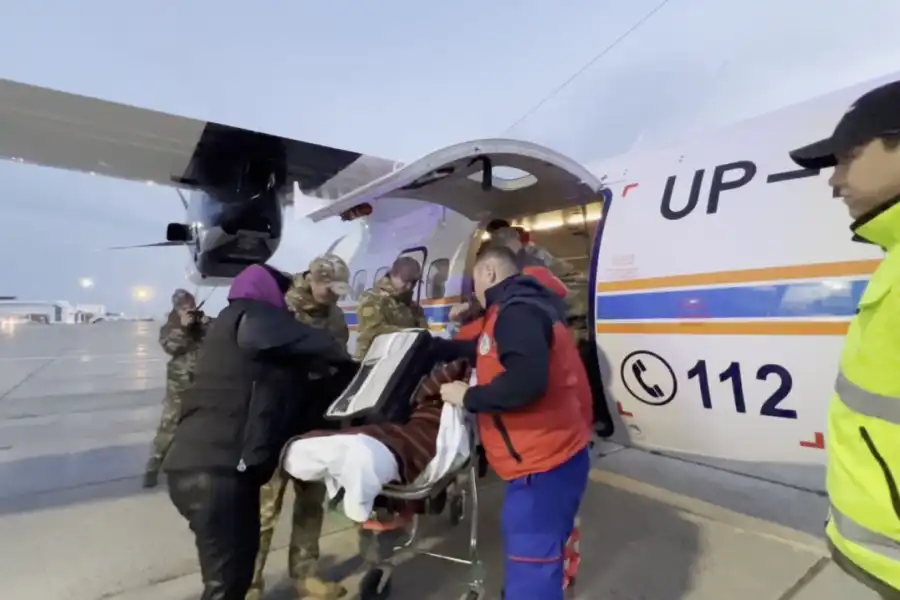 Самолёт МЧС доставил пациента в Астану 