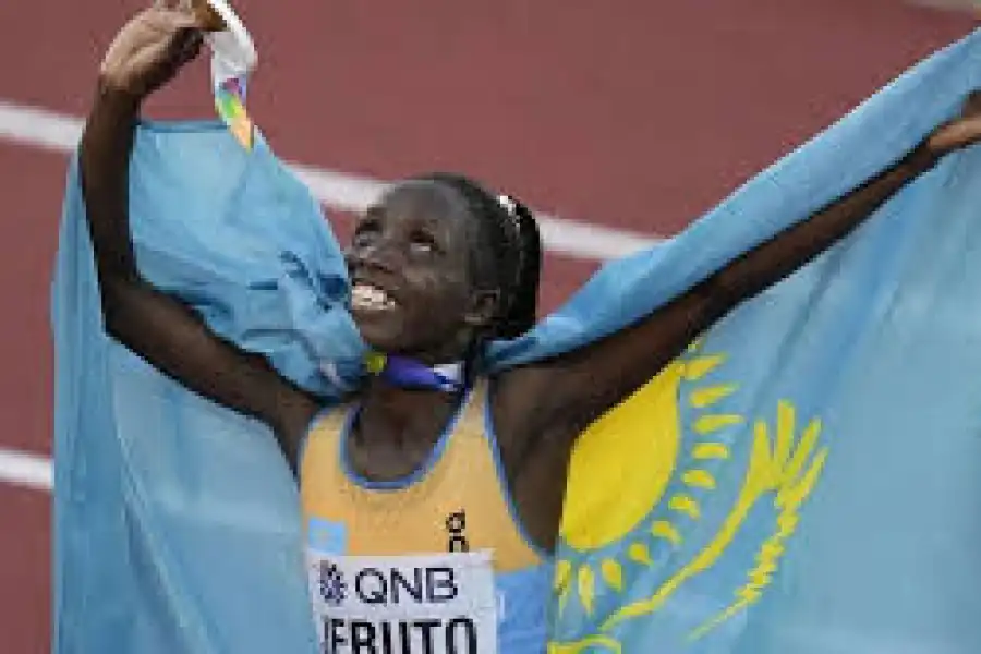 Сенат Казахстана принял закон о запрете на финансирование спортсменов-легионеров 