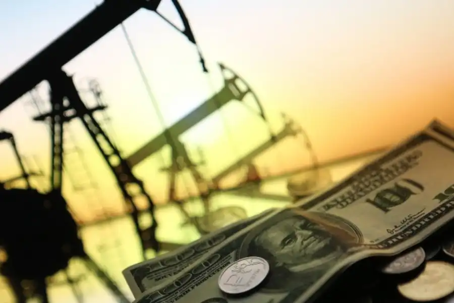 Правительство РК назвало расчетный курс доллара и готовится к снижению добычи нефти    