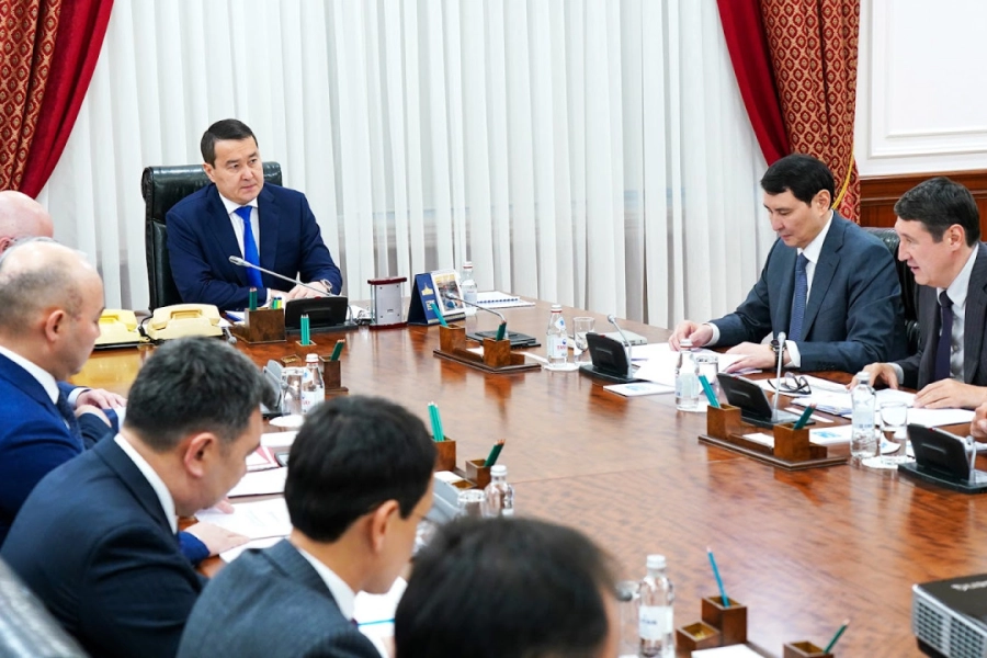 В Казахстане вернут в госсобственность некоторые ж/д активы и предприятия НПЗ 