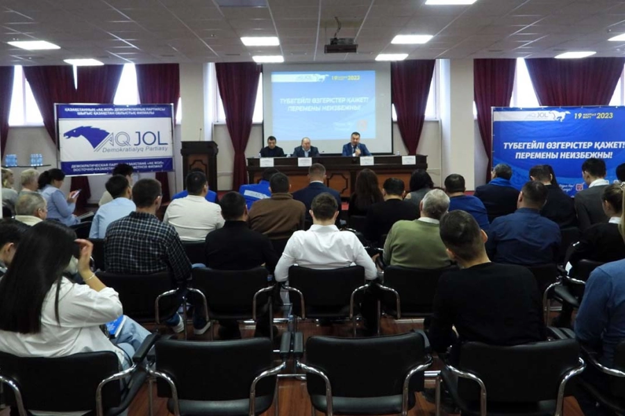 Члены предвыборного штаба партии «Ак жол» проводят встречи в Восточно-Казахстанской области 