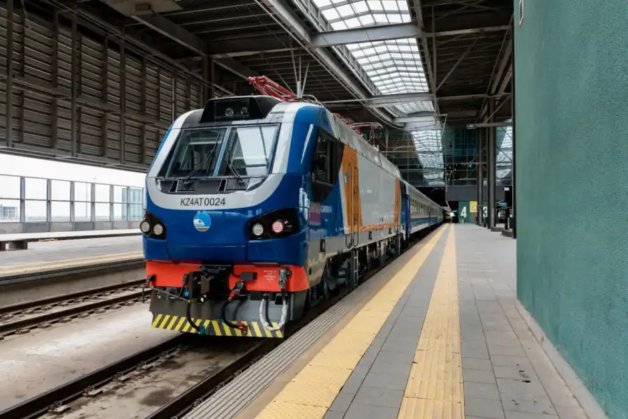В Казахстане запустят дополнительные поезда 