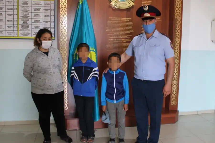 В Атакенте два мальчика ушли слишком далеко от дома и вызвали переполох 