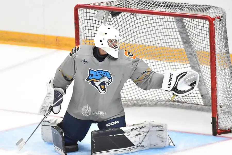 Составы «Барыса» и «Авангарда» на матче турнира Блинова в Омске 