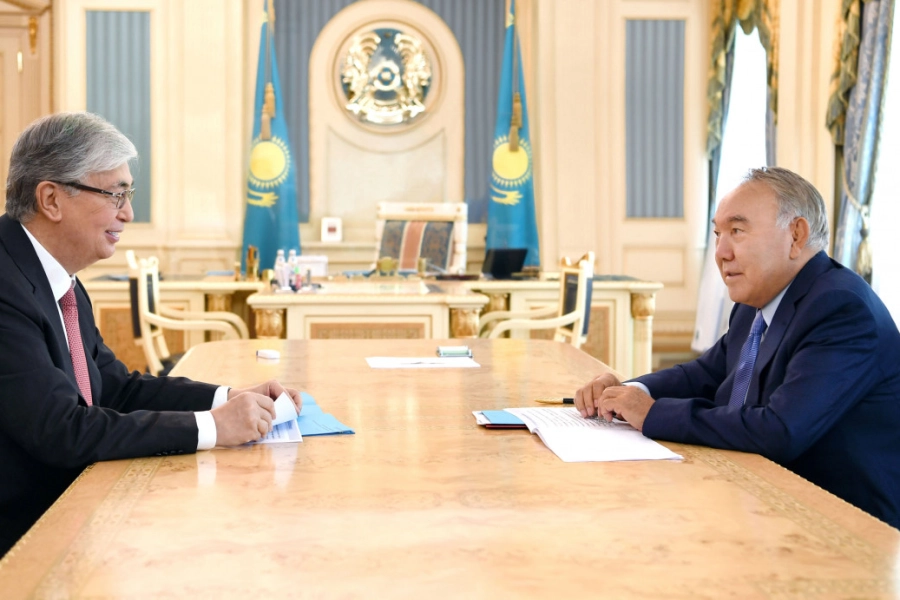 Токаев и Назарбаев обсудили экономические темы 
