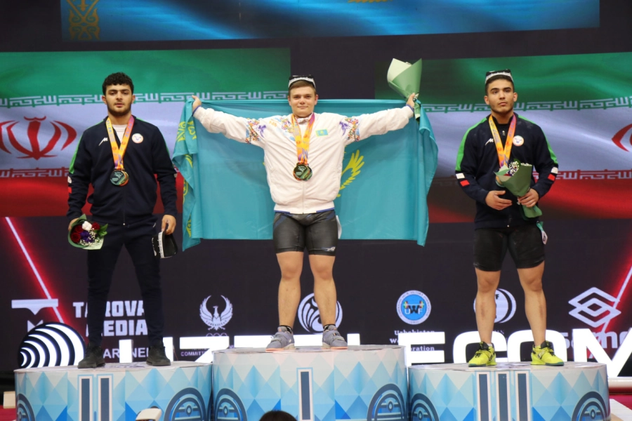 Юные тяжелоатлеты Казахстана завоевали 47 медалей на двух чемпионатах Азии 