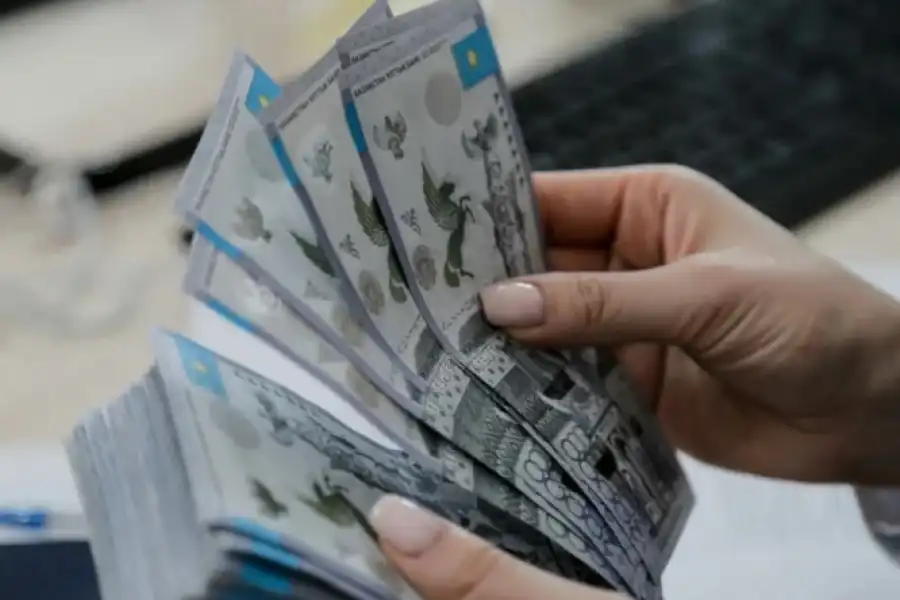 Персонал 4 банков Казахстана помогал ОПГ оформлять кредиты на похищенных людей 