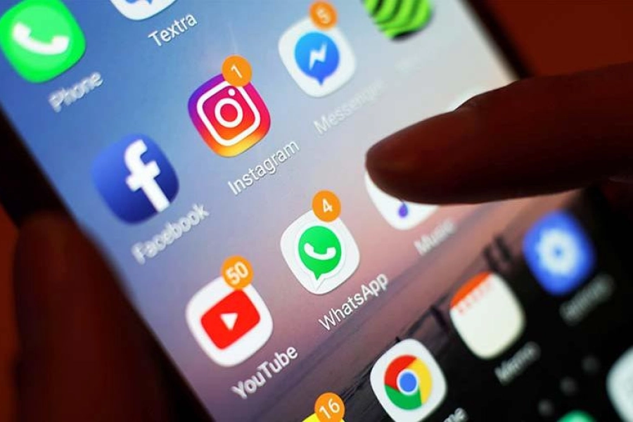 Сенат принял в первом чтении закон, ограничивающий в Казахстане доступ к соцсетям 