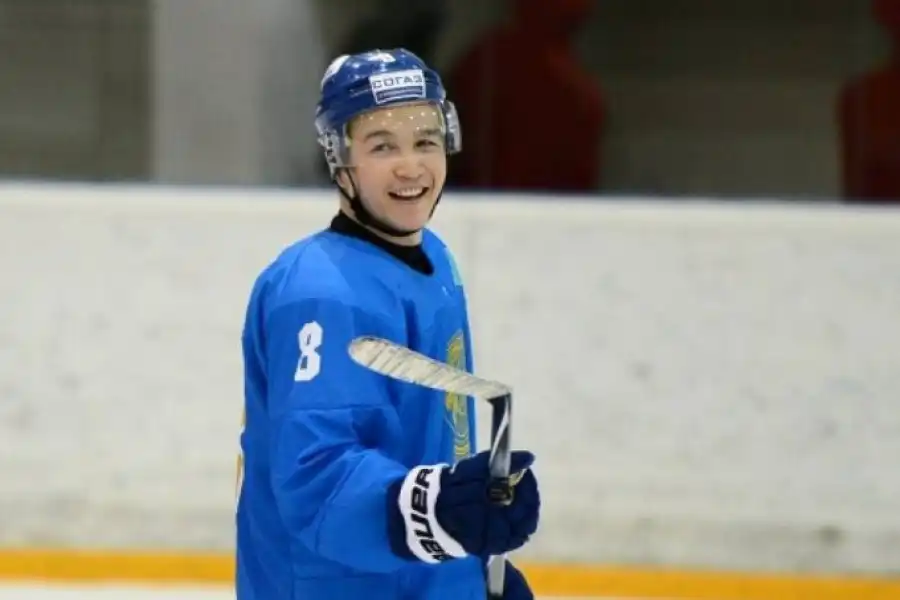 Талгат Жайлауов о рождении сына: "Готов носить жену на руках" 