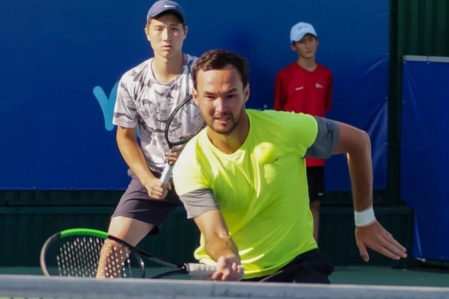 Две казахстанские пары вышли в 1/4 финала турнира «Zhanibek Challenger 80» 