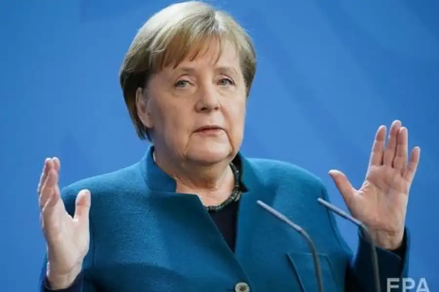 Ангела Меркель самоизолировалась из-за COVID19 