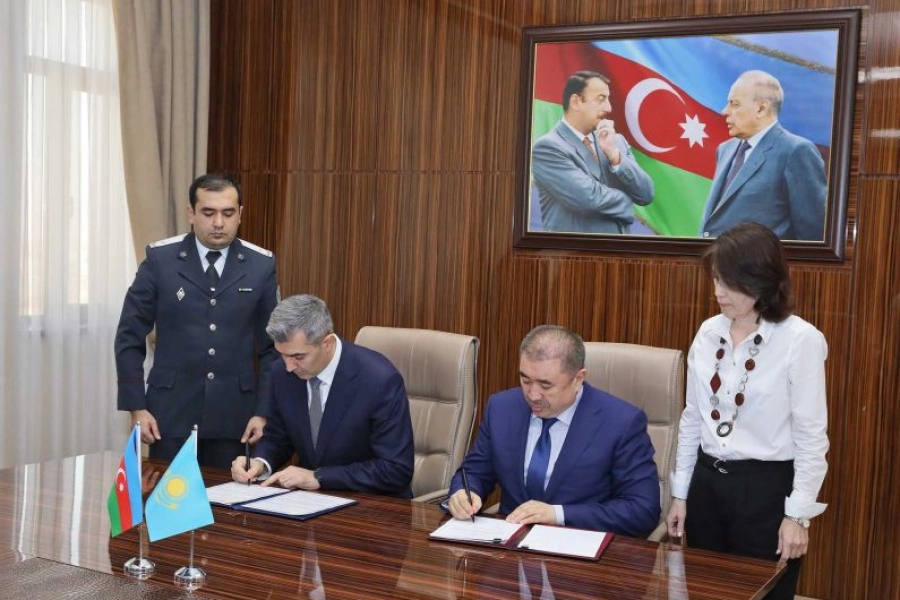 Казахстан и Азербайджан договорились облегчить миграцию для граждан 