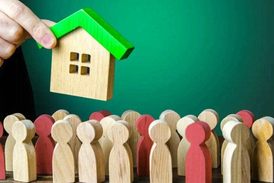 "Отодвинули в очереди за жильем": ответ главы "Отбасы банка" на жалобы казахстанцев 