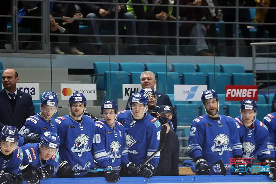 Для фарта: Михайлис не поменял состав Барыса на матч с СЮ 