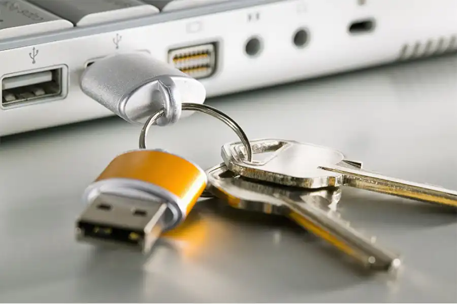 Отправлять на три буквы не будут: налоговики отменяют выдачу ЭЦП 