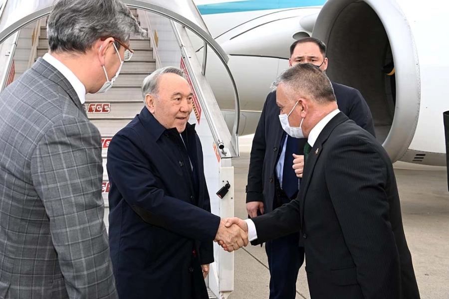 Нурсултан Назарбаев прибыл в Турцию 