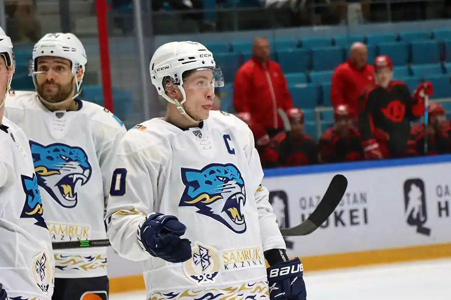 Михайлиса "спустили" - состав Барыса на матч против СКА 