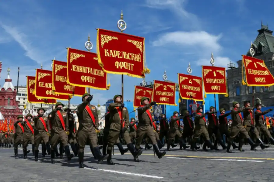 Владимир Путин объявил о переносе парада Победы 