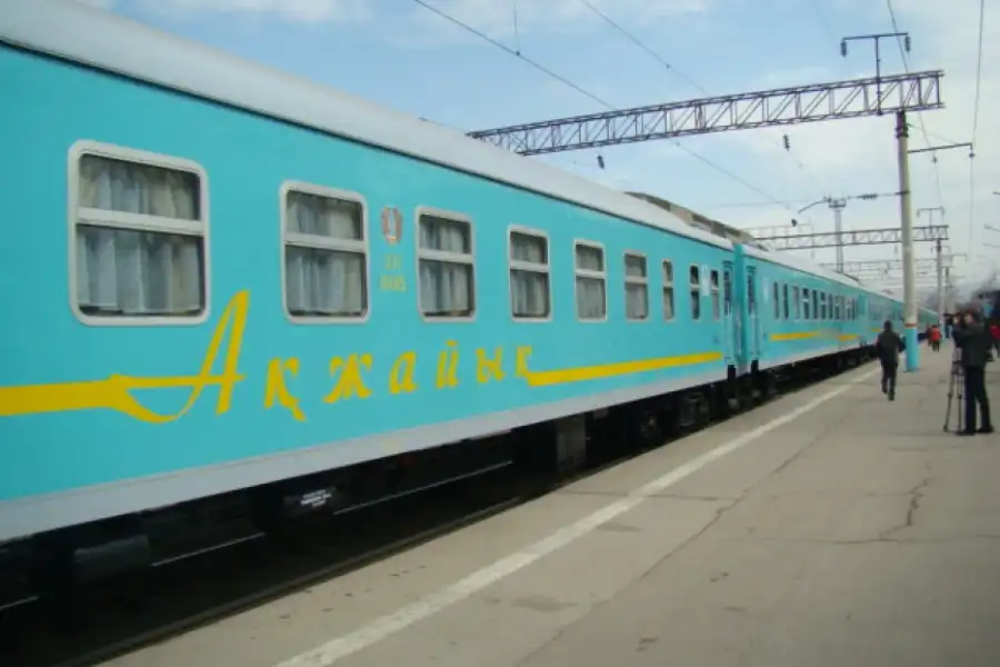 В Казахстане отменили поезда через Атырау 