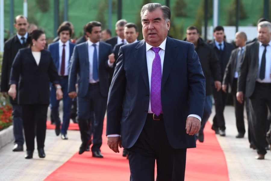 Эмомали Рахмон в пятый раз одержал победу на выборах президента Таджикистана 