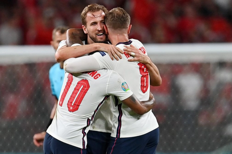 Англия после спорного пенальти побеждает Данию и выходит в финал Евро 