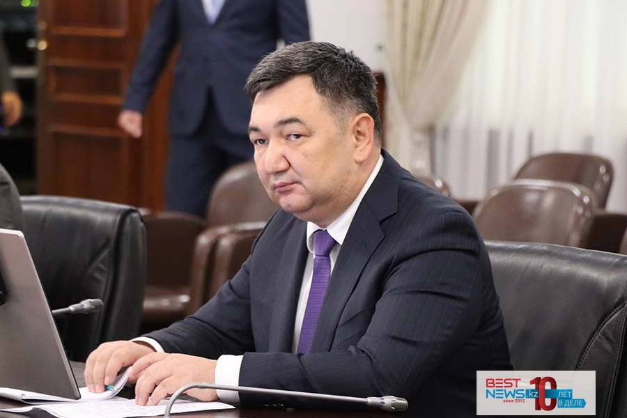 Глава МИОР Казахстана пообещал журналистам «открытость» и высказался о законопроекте о СМИ 