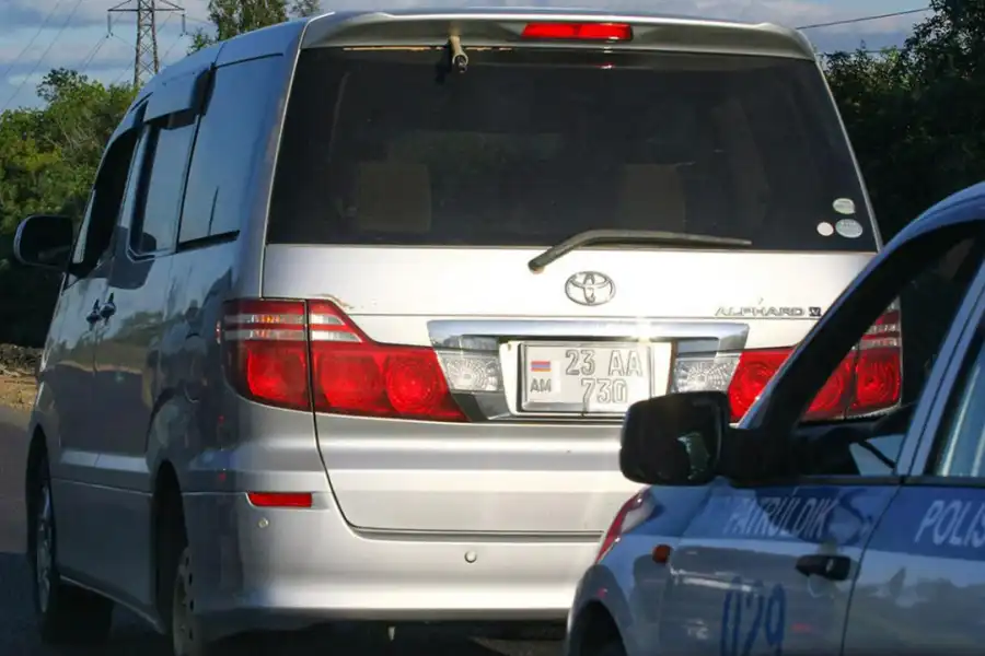 Токаев: регистрация импортных авто будет действовать до 1 марта 2021 года 