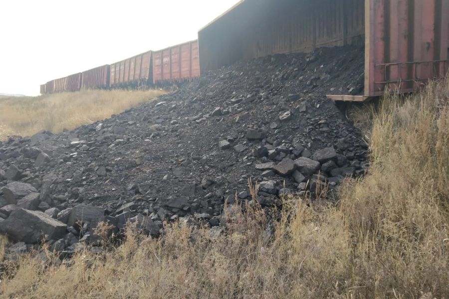 В Карагандинской области сошли вагоны с углём 
